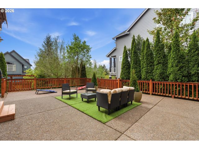 15655 Sw GREENFIELD Dr, Portland, OR 97224