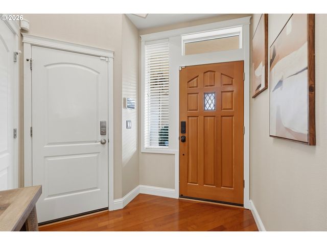 15655 Sw GREENFIELD Dr, Portland, OR 97224