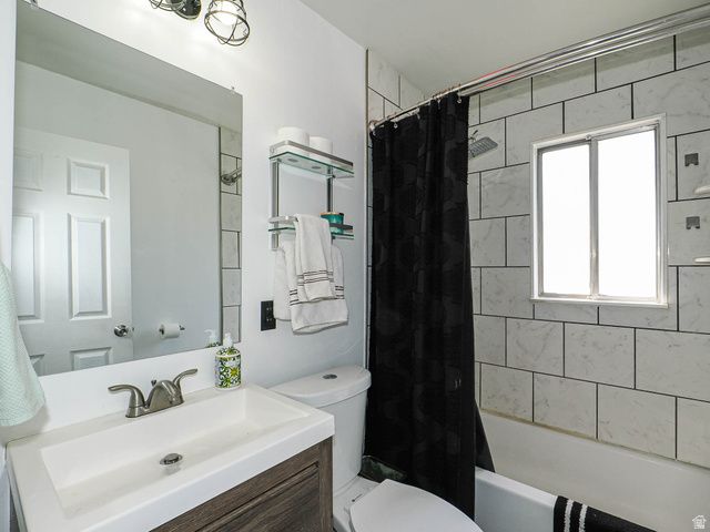117 E COUNTRY CLUB DR, South Ogden, UT 84405