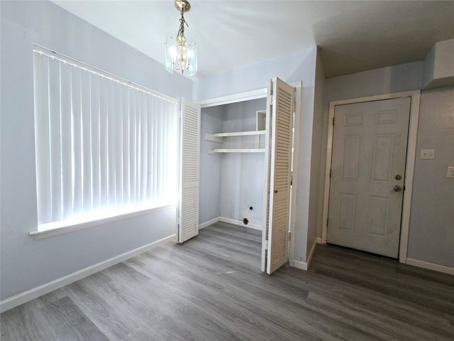 902 Spring Valley Plaza, Richardson, TX 75080