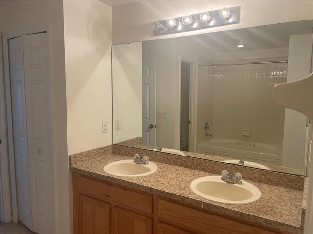 9906 TIVOLI VILLA DRIVE, Orlando, FL 32829