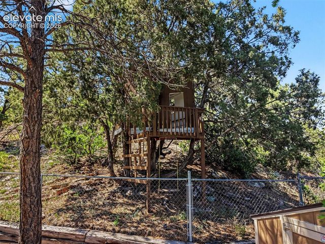 90 Buckeye Drive, Colorado Springs, CO 80919