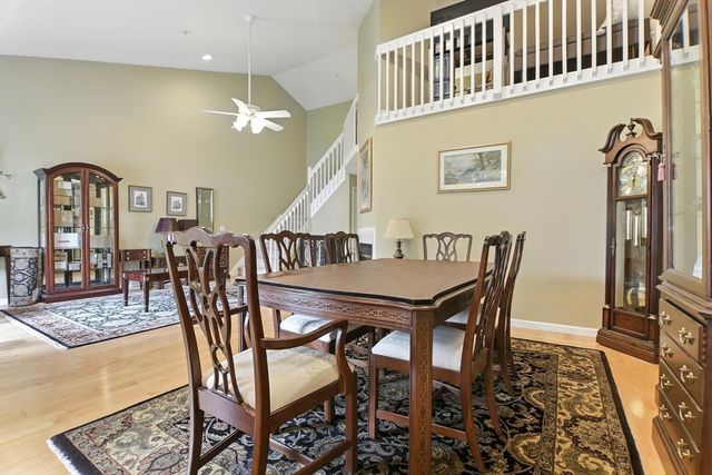 17 Castle Hill Rd G, Agawam, MA 01001
