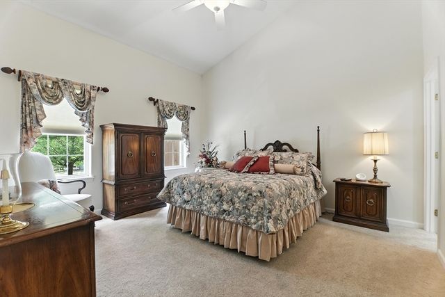 17 Castle Hill Rd G, Agawam, MA 01001