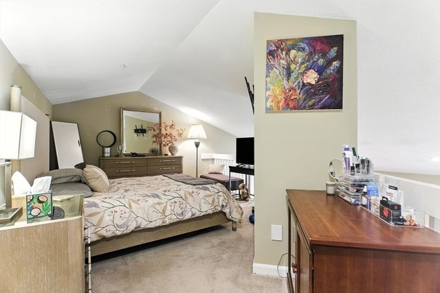 17 Castle Hill Rd G, Agawam, MA 01001