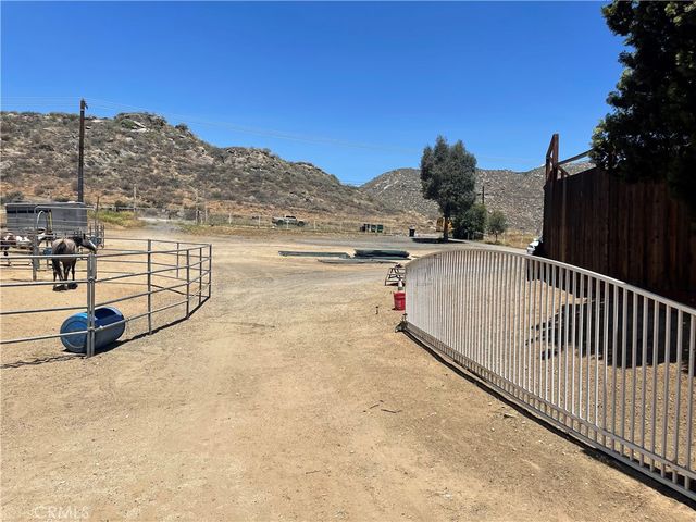 32753 State Highway 74, Hemet, CA 92545