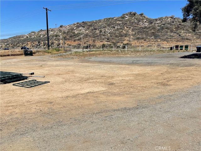 32753 State Highway 74, Hemet, CA 92545