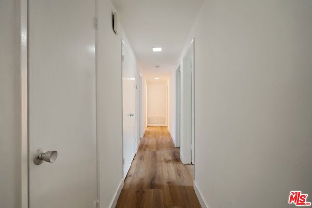 22429 Bessemer Street, Woodland Hills (los Angeles), CA 91367