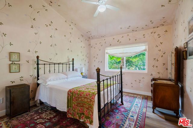 22429 Bessemer Street, Woodland Hills (los Angeles), CA 91367