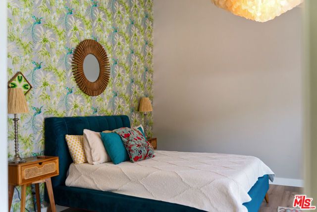 22429 Bessemer Street, Woodland Hills (los Angeles), CA 91367