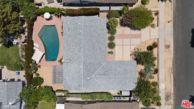 22429 Bessemer Street, Woodland Hills (los Angeles), CA 91367
