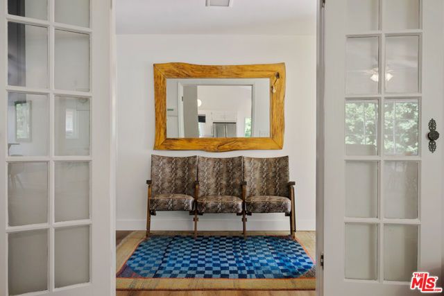 22429 Bessemer Street, Woodland Hills (los Angeles), CA 91367