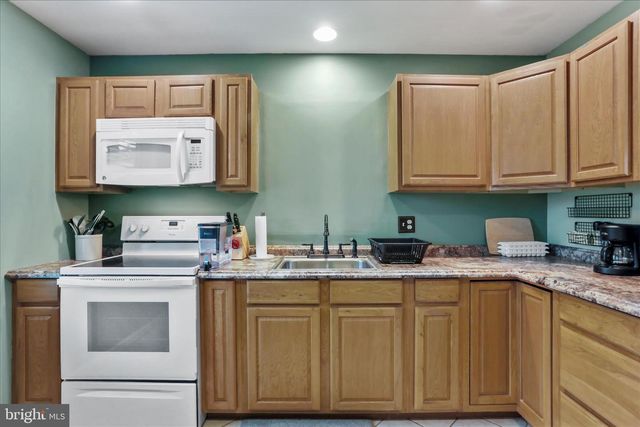 4381 ENGLE MOLERS RD, Shepherdstown, WV 25443