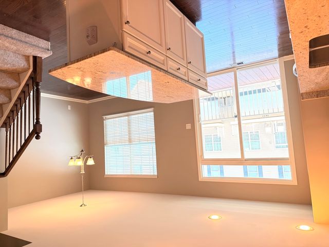 1603 Deer Pointe Drive, South Elgin, IL 60177