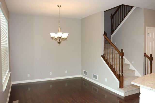1603 Deer Pointe Drive, South Elgin, IL 60177