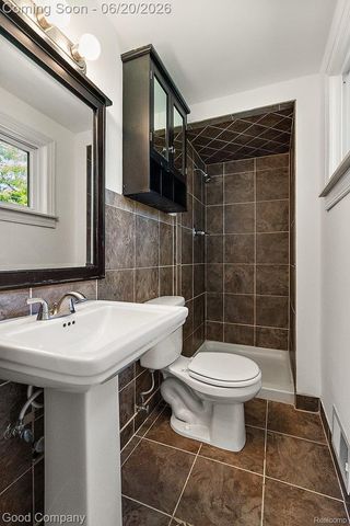 3026 Linwood Court, Royal Oak, MI 48073