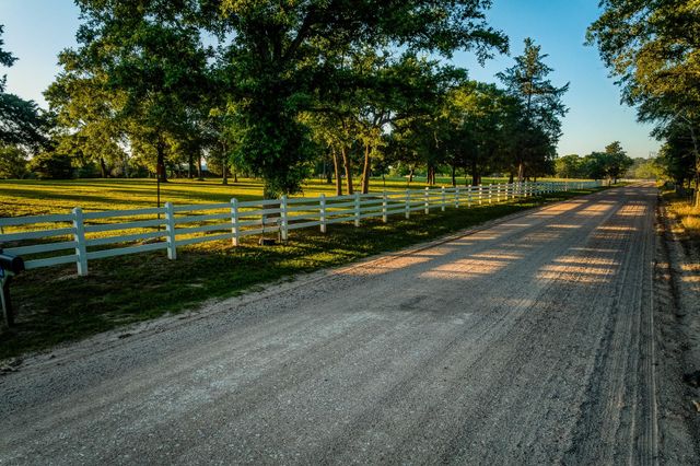 5110 Mill Creek Road, Cat Spring, TX 78933