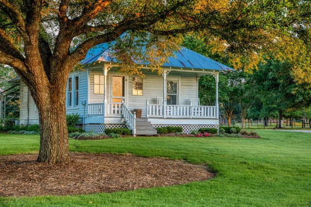 5110 Mill Creek Road, Cat Spring, TX 78933