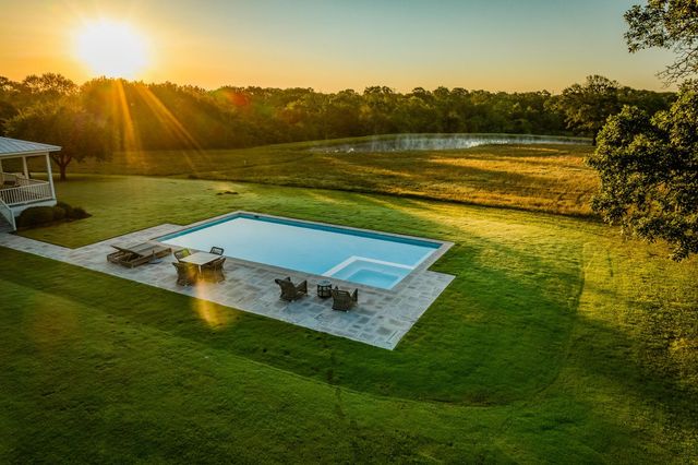 5110 Mill Creek Road, Cat Spring, TX 78933