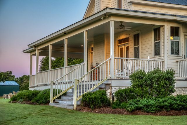 5110 Mill Creek Road, Cat Spring, TX 78933