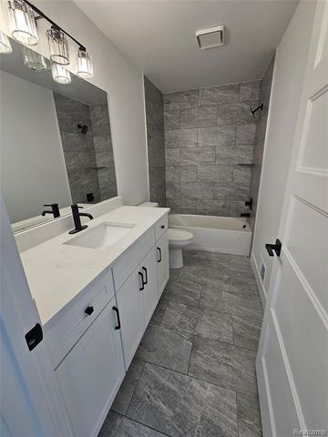 3071 Regatta Drive, Saint Clair, MI 48079