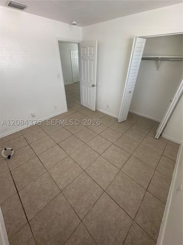 4120 SW 19th St 2, West Park, FL 33023