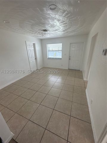 4120 SW 19th St 2, West Park, FL 33023