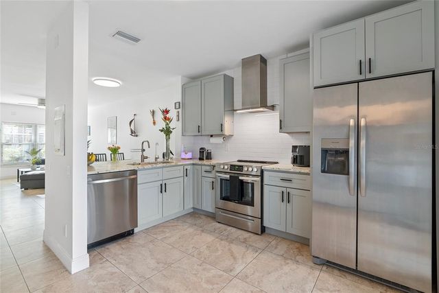 6027 BAYSIDE KEY DRIVE, Tampa, FL 33615