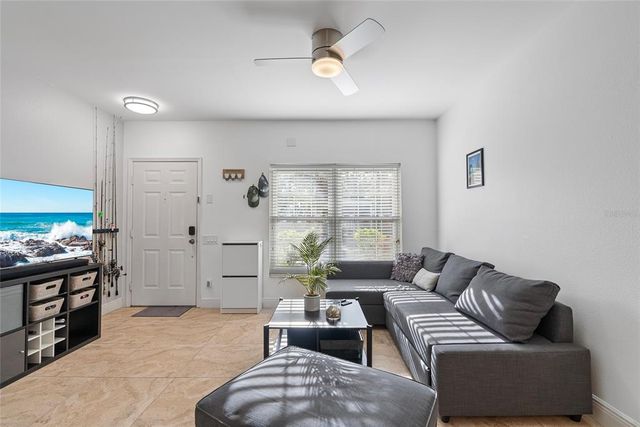 6027 BAYSIDE KEY DRIVE, Tampa, FL 33615