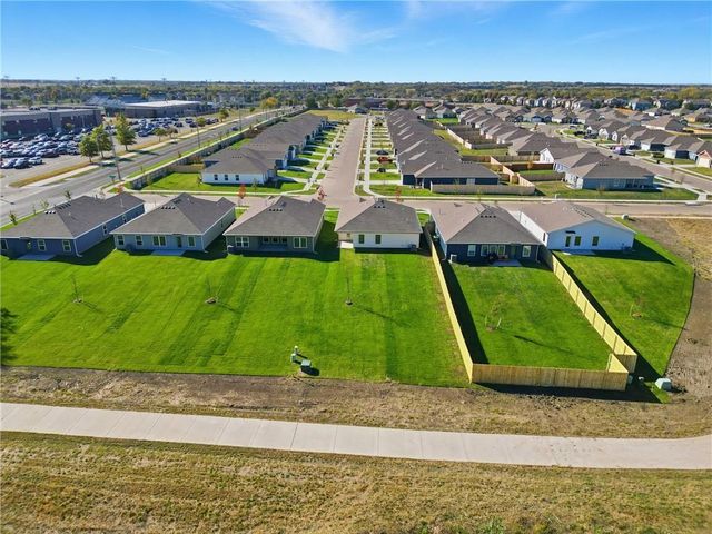 533 N Persimmon Street, Gardner, KS 66030