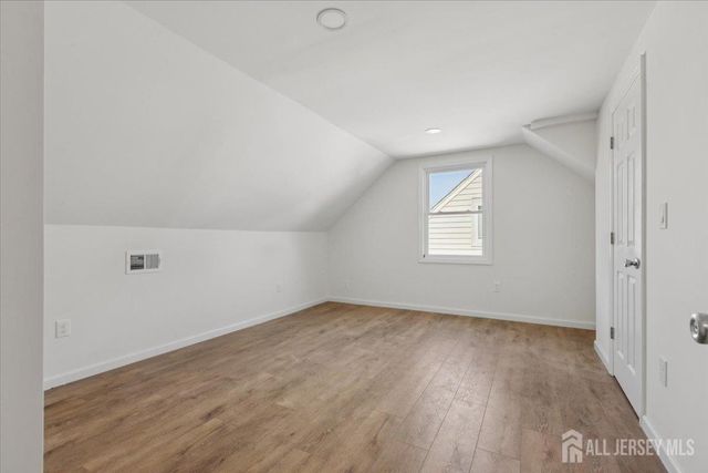 38 Lincoln Avenue, Colonia, NJ 07067