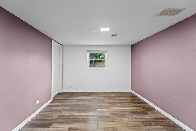 9909 Elm Circle Drive, Oak Lawn, IL 60453