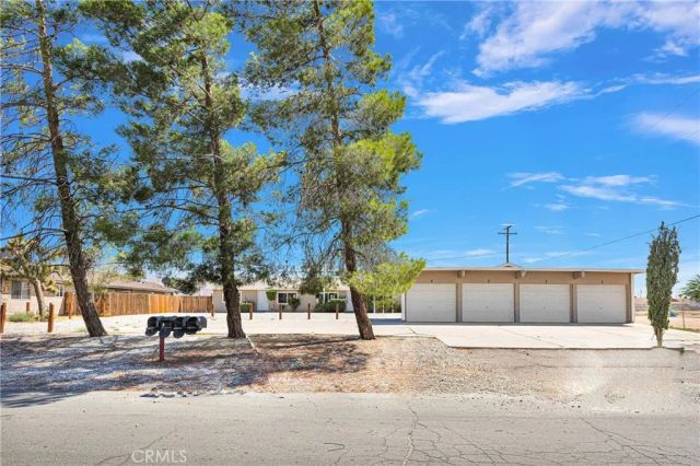 20933 Sioux Road 4, Apple Valley, CA 92308