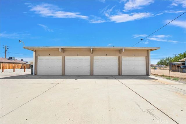 20933 Sioux Road 4, Apple Valley, CA 92308