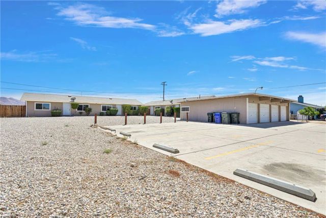 20933 Sioux Road 4, Apple Valley, CA 92308