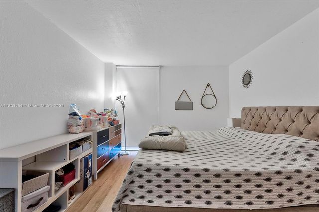 3401 N Country Club Dr 406, Aventura, FL 33180