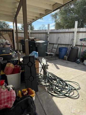 616 Gibbel Road, Hemet, CA 92543