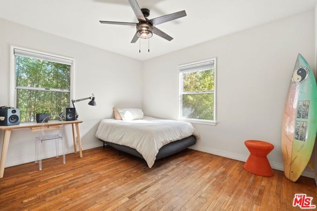 12909 Ida Avenue, Los Angeles, CA 90066