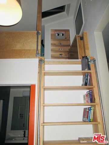 12909 Ida Avenue, Los Angeles, CA 90066