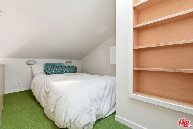 12909 Ida Avenue, Los Angeles, CA 90066