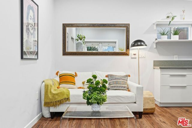 12909 Ida Avenue, Los Angeles, CA 90066