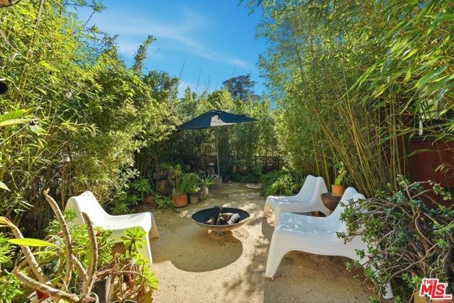 12909 Ida Avenue, Los Angeles, CA 90066