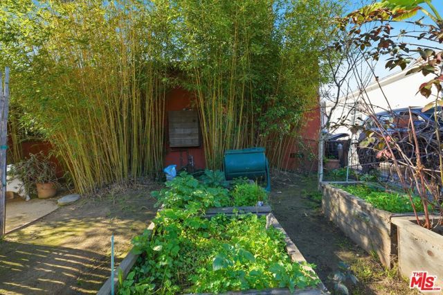 12909 Ida Avenue, Los Angeles, CA 90066