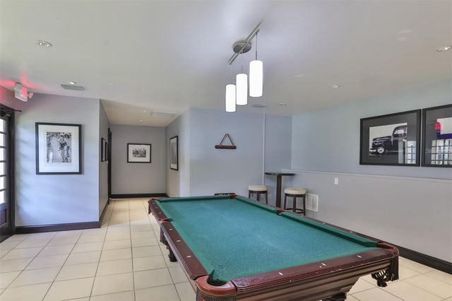 215 LAKE BROOK CIRCLE 201, Brandon, FL 33511