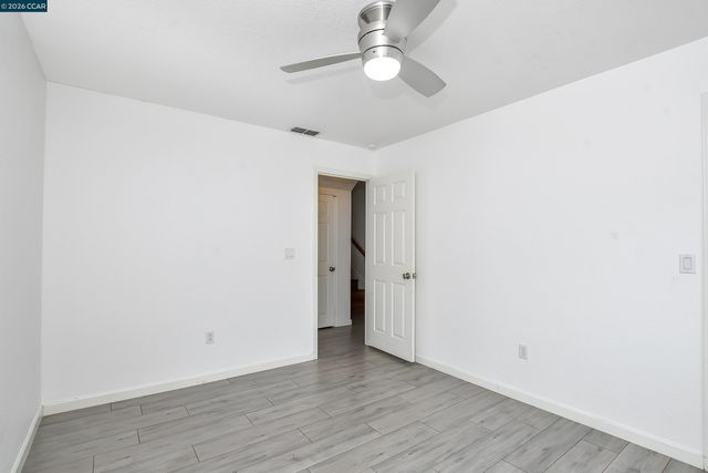 196 Bittercreek Dr, Folsom, CA 95630