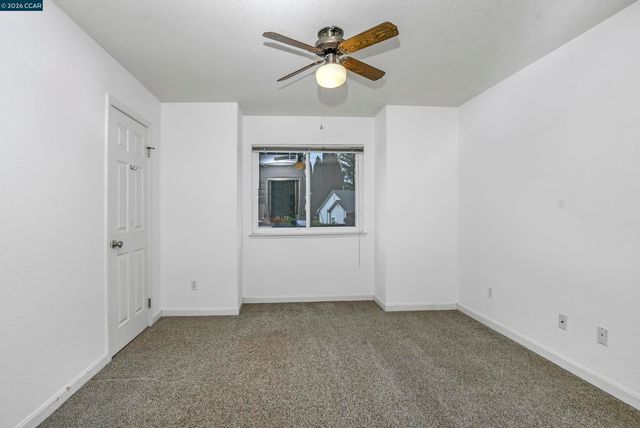 196 Bittercreek Dr, Folsom, CA 95630
