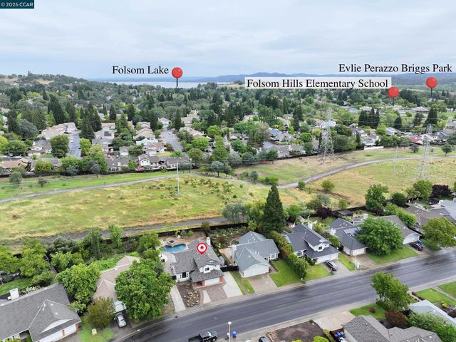 196 Bittercreek Dr, Folsom, CA 95630