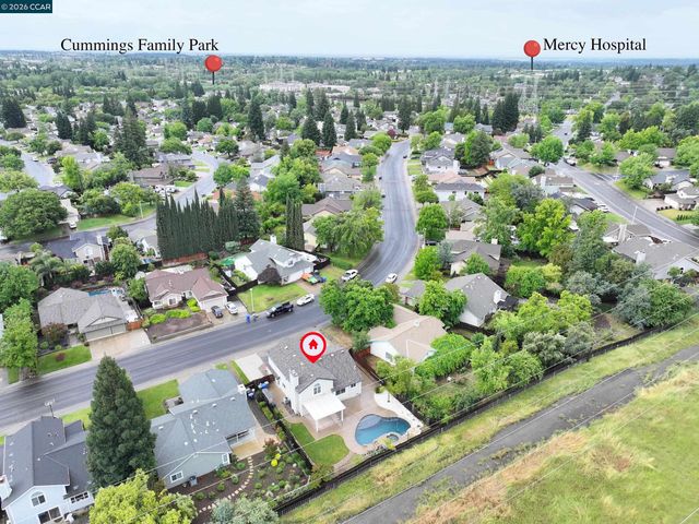 196 Bittercreek Dr, Folsom, CA 95630
