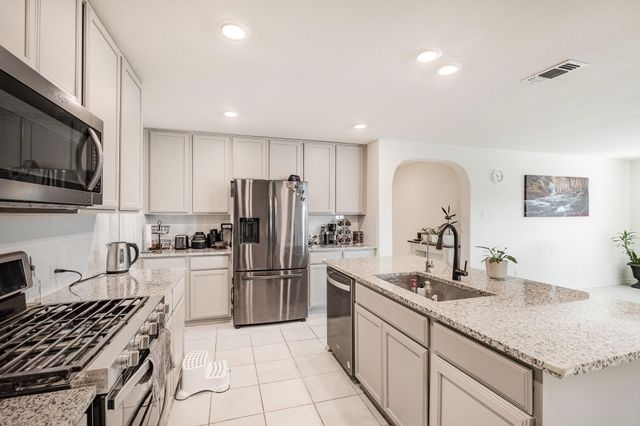 936 Waggoner Drive, Aubrey, TX 76227