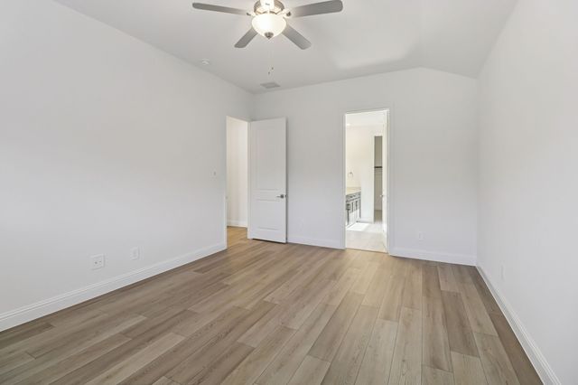 2433 Glacier Ridge, Corinth, TX 76210